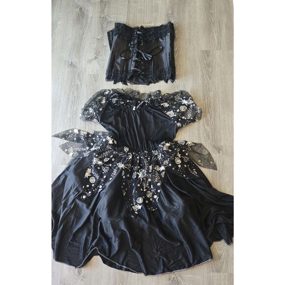 Woman's Black Witch Costume w Corset Size XL 18-20 - Tulle Layered Halloween - Picture 1 of 16